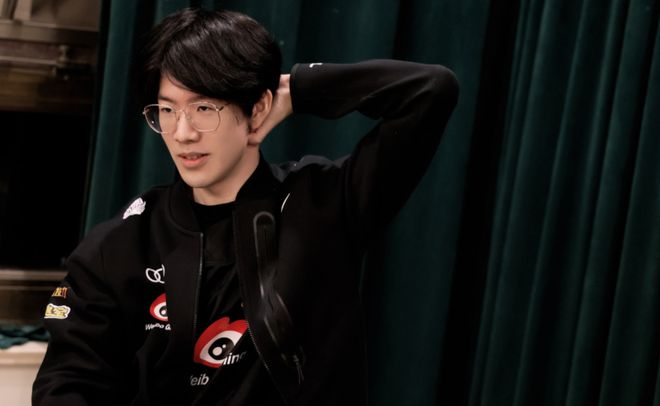 嗅到了熟悉 嗅到了熟悉