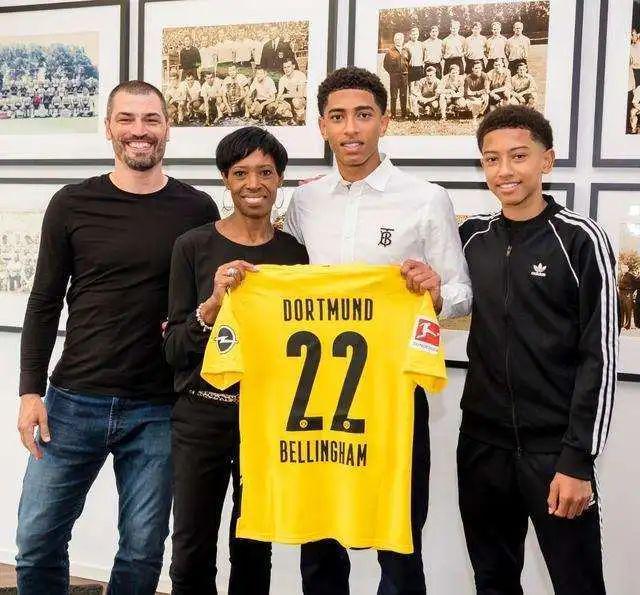 更是每个职 更是每个职