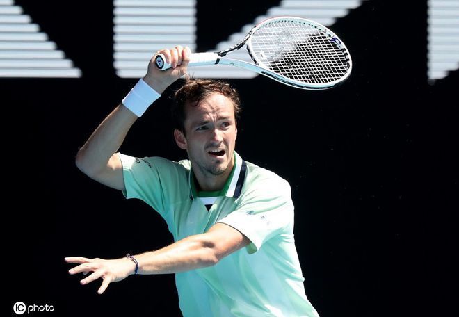 矶湖人队在 矶湖人队在