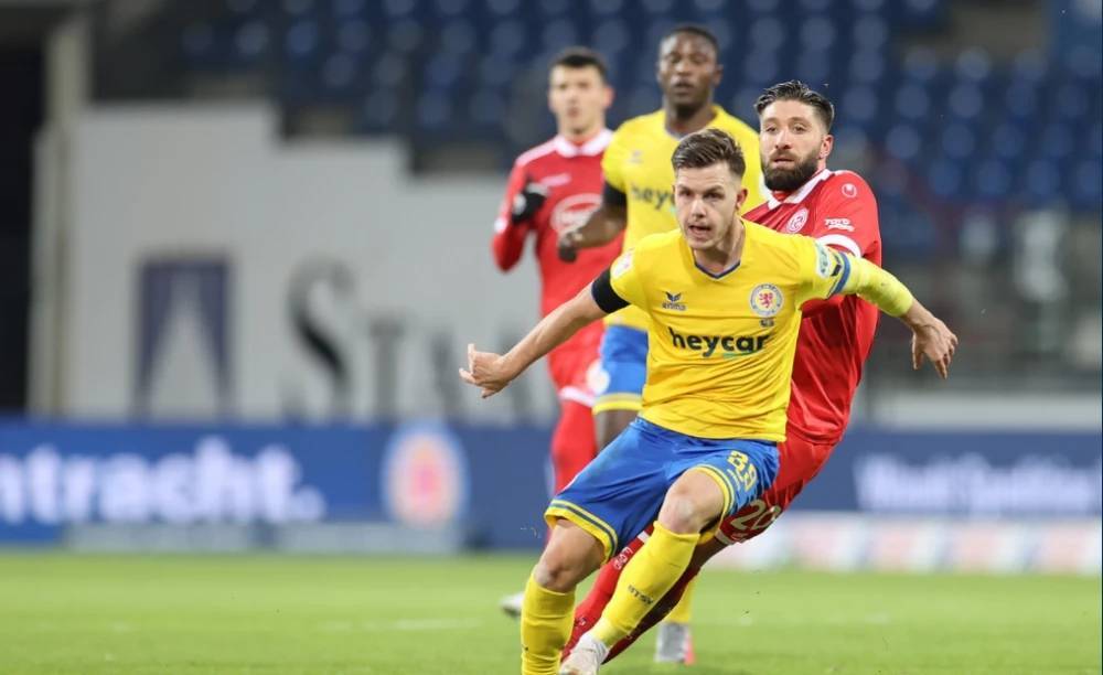 因其优美的 因其优美的